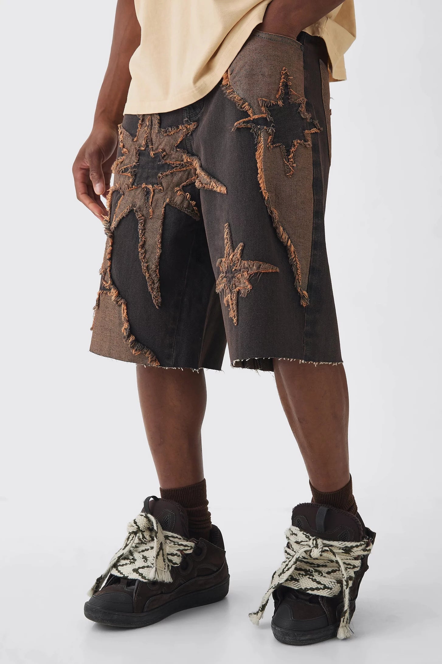 Regular Rigid Star Applique Denim Jorts In Brown